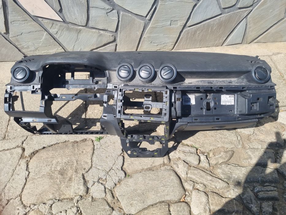 Plansa bord Dacia Duster 2