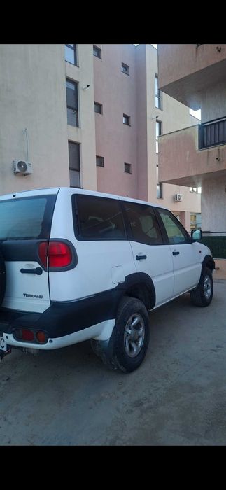 Nissan  terrano 2 4x4 3.0Diesel