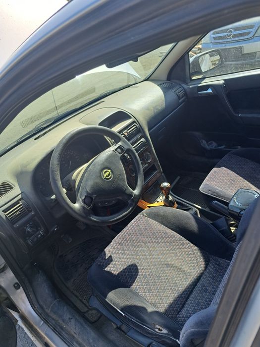 Опел Астра 1.8 16V на части !