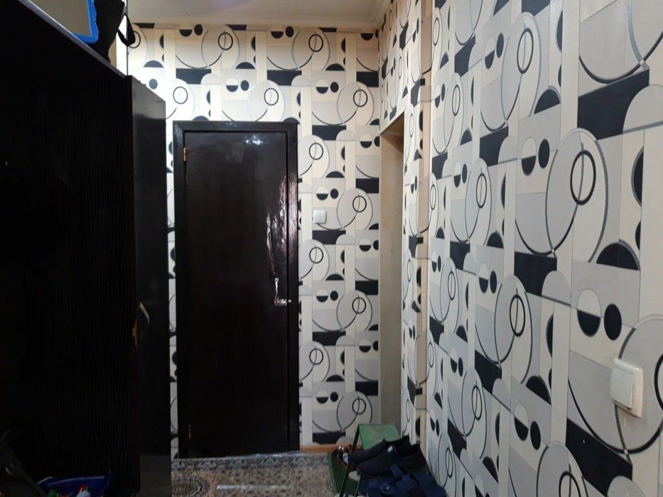 7  мкр дан  уй сотилади 1 этаж