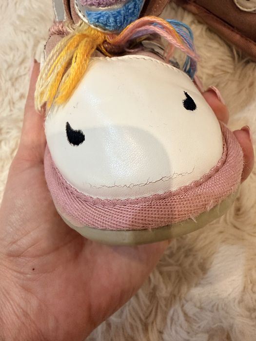 Ботушки EMU пони