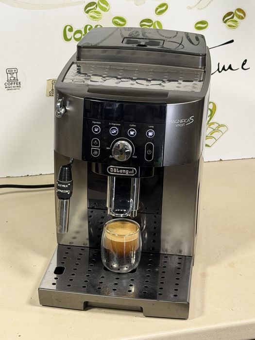 Кафемашина кафе автомат delonghi magnifica S SMART с гаранция