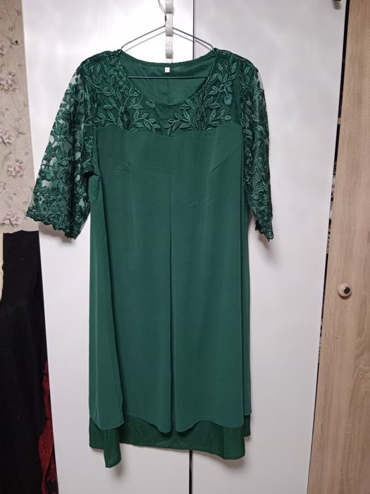 Нарядные платья продам