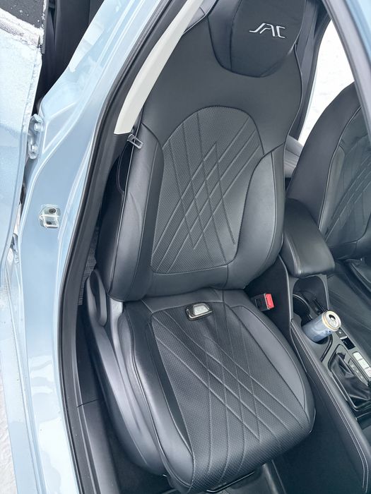 Продам Чехлы JAC J7