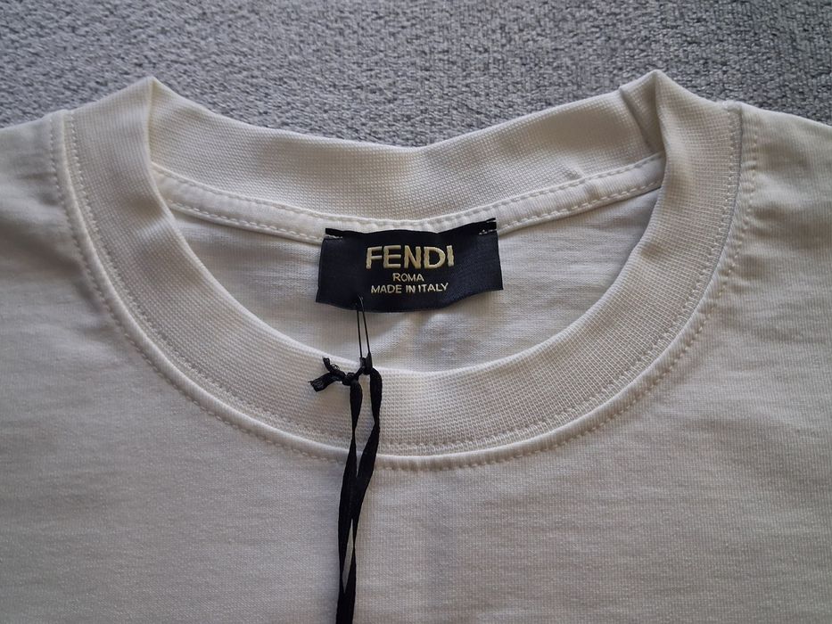 FENDI   M-размер