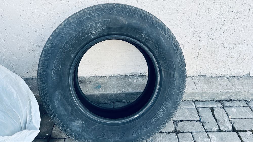 Продам шины Yokohama Geolandar A/T