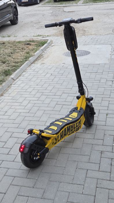 Trotineta Ducati Scrambler nouă