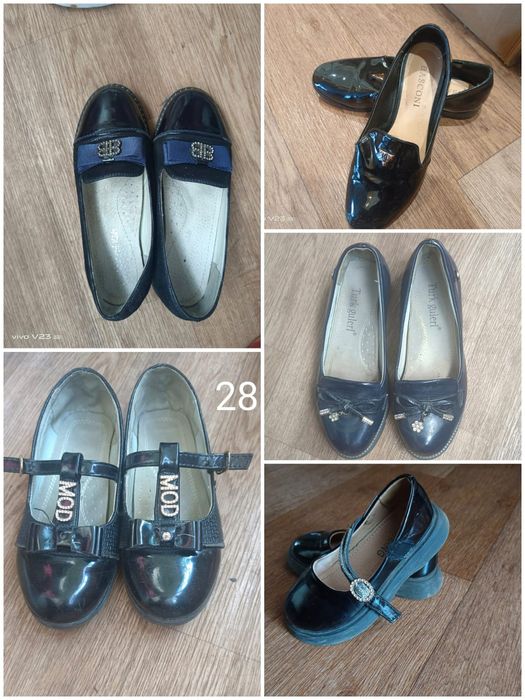 Продам школьные туфли