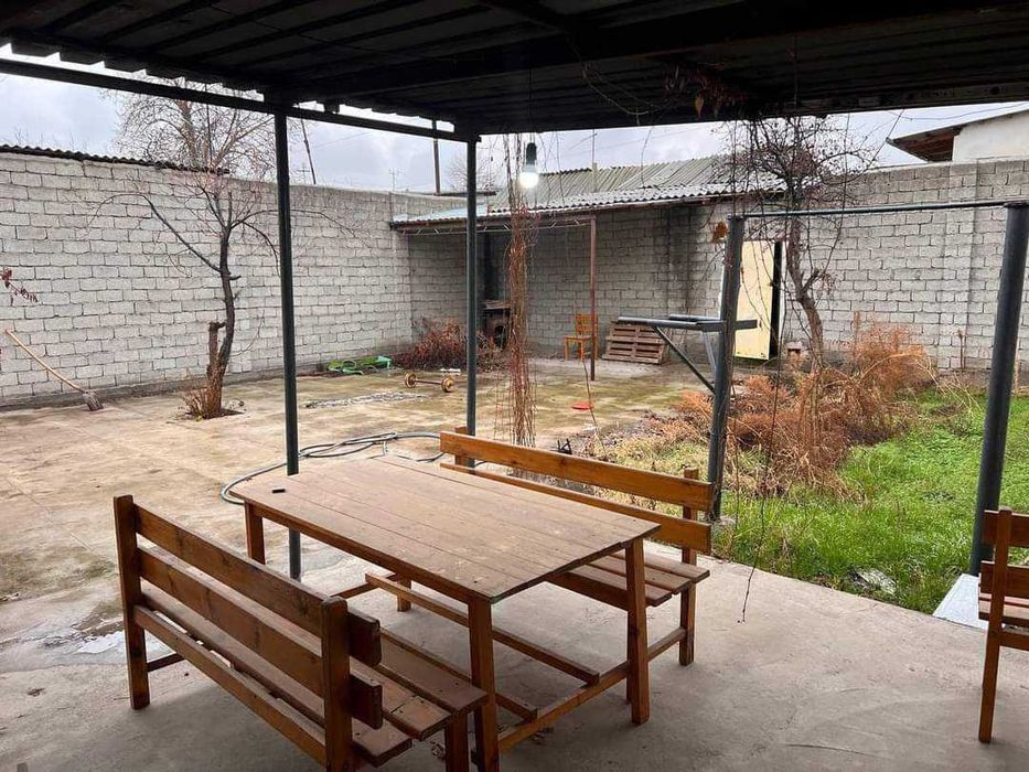 ул.М.Ашрафи (Ж/Д Переезд) Дом 3,4сот 3ком 70м2 Фасад 12,5м