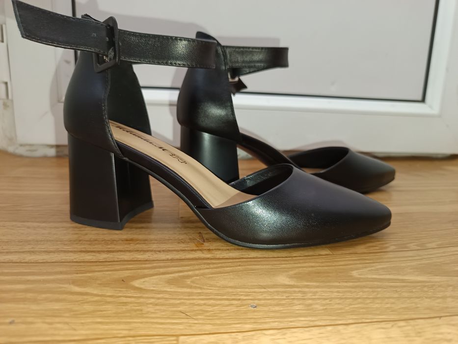 Туфли черные,  новые