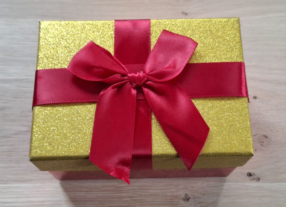 Страхотен  Дамски подаръчен Комплект .