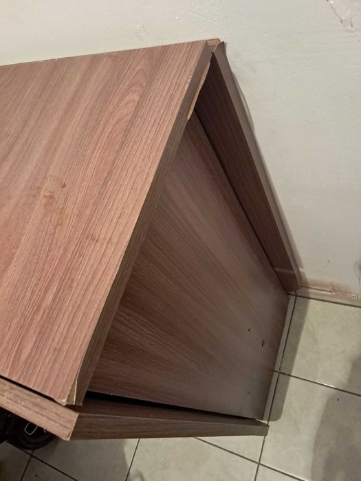 Продам стол книжка
