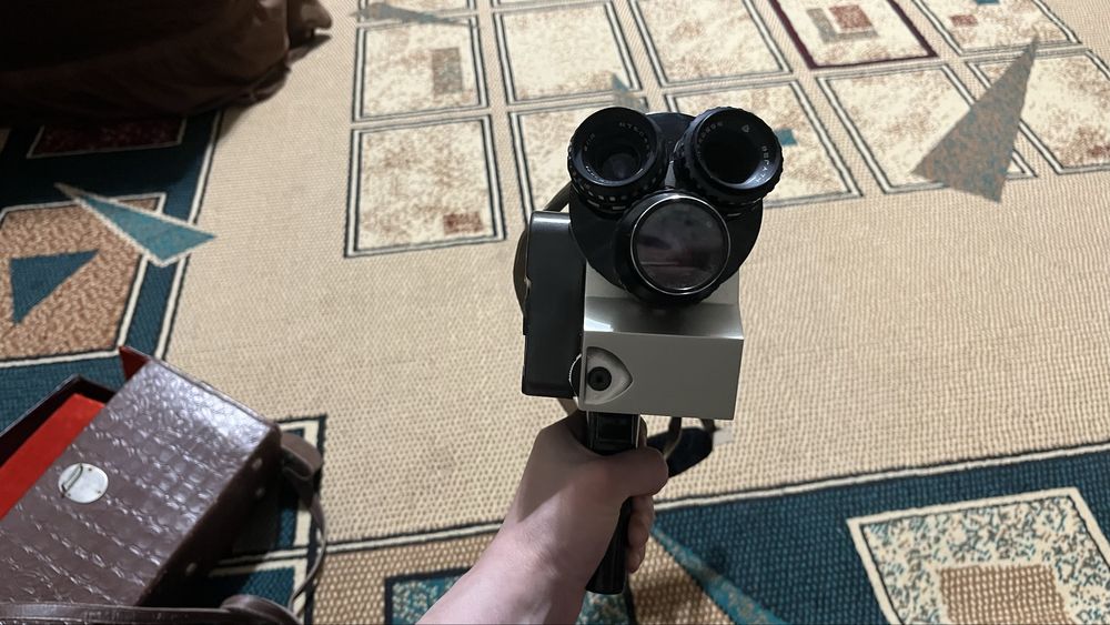 Ретро видео камера