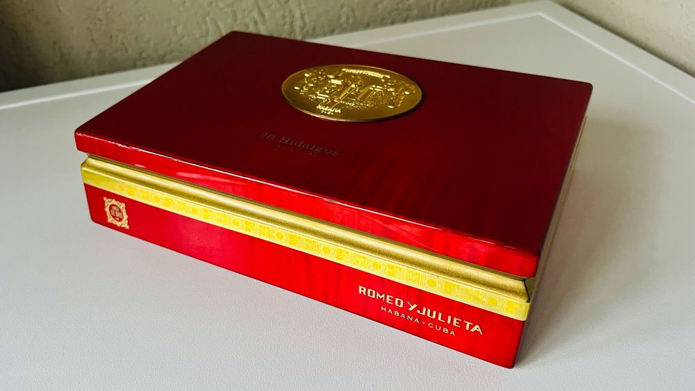 Cutie de colectie trabucuri Romeo si Julita.