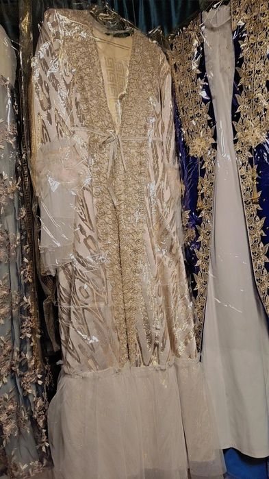 Янги 1 марта кийилган холос