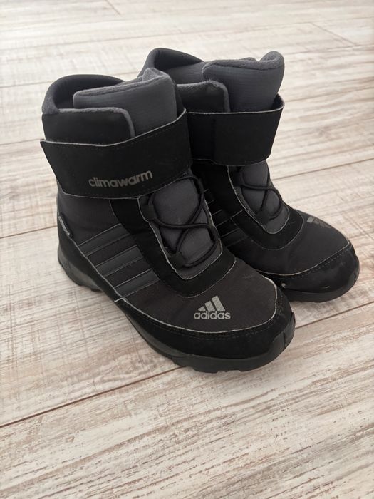 Черни ботушки за момче