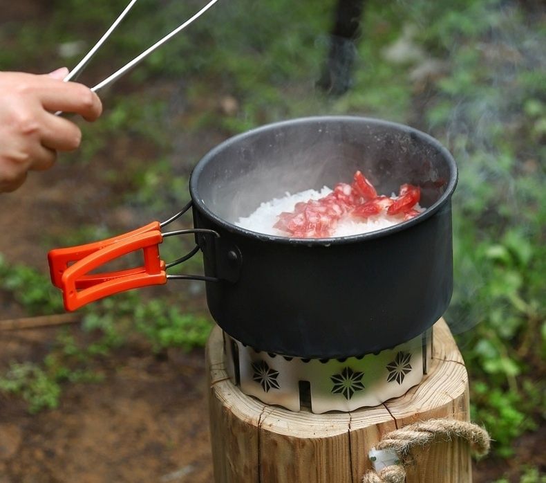 Набор туристической посуды. 2 котелка с крышками и сковородка