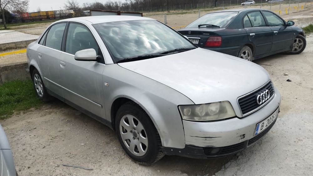 Ауди А4 2.0b 2000г на части