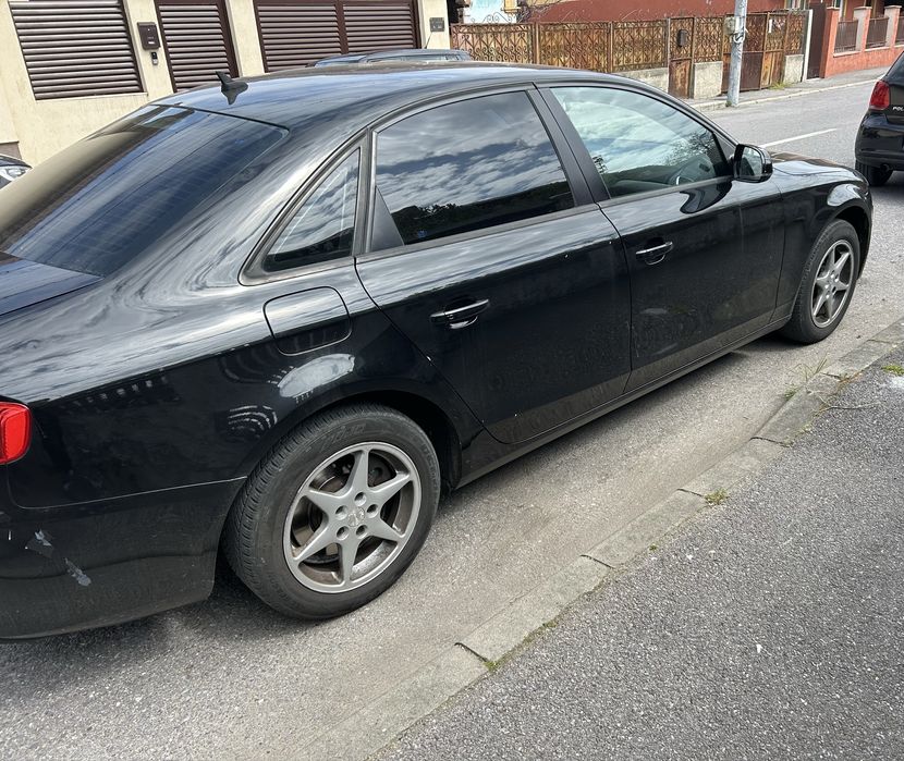 Audi A4B8 2.0 tdi