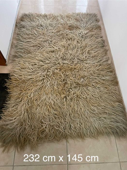 Рядкост: 6 ръчнотъкани китеници от 100% мериносна вълна