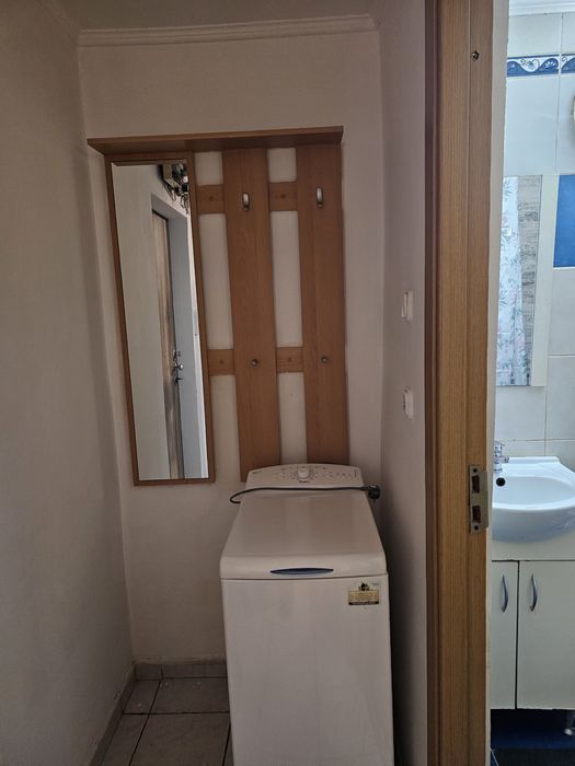 Dau in chirie Garsoniera mobilata  in Rogerius