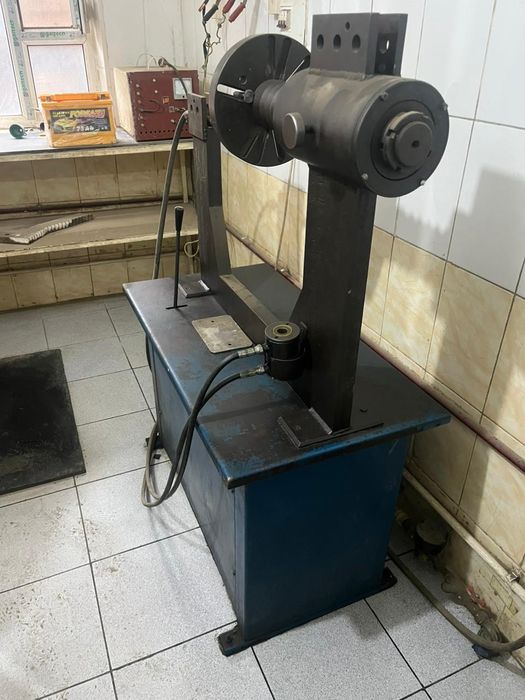 Продам б/у станок для раската титан диска