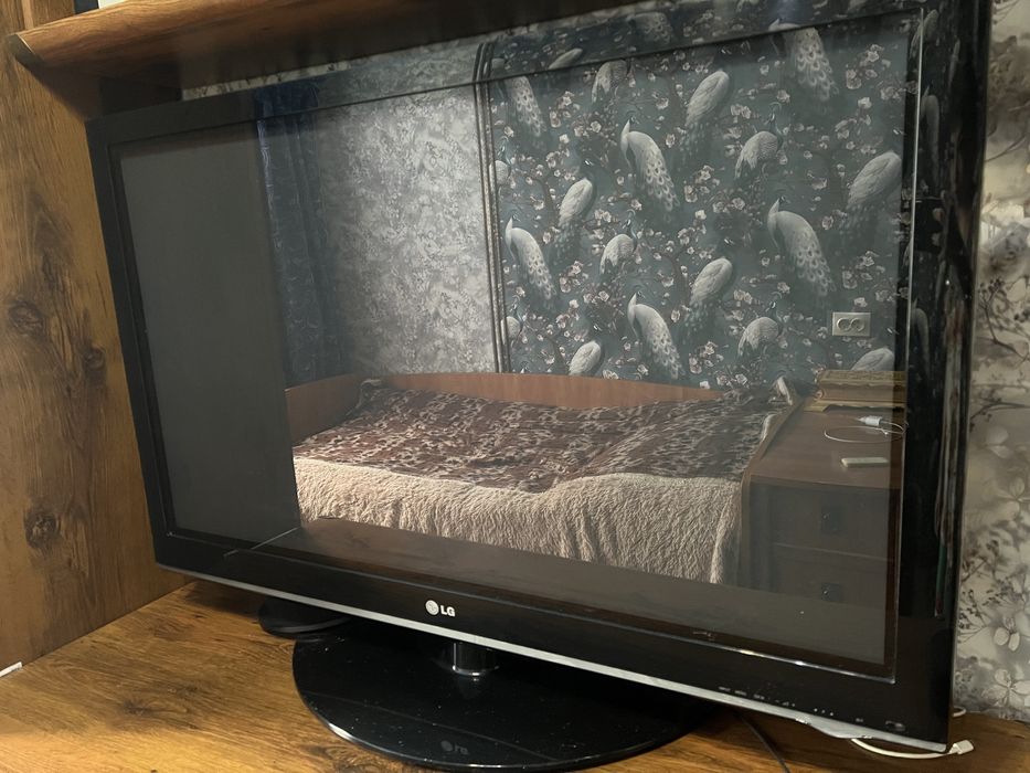 Продаю телевизор в отличном состоянии!