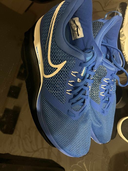 Nike обувки 42 номер