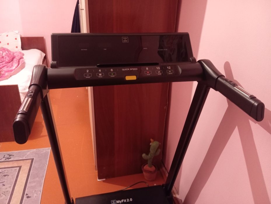 Продам беговую дорожку