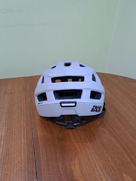 каска за велосипед IXS Trail XC. Размер M