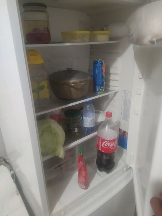 Продам холодильник