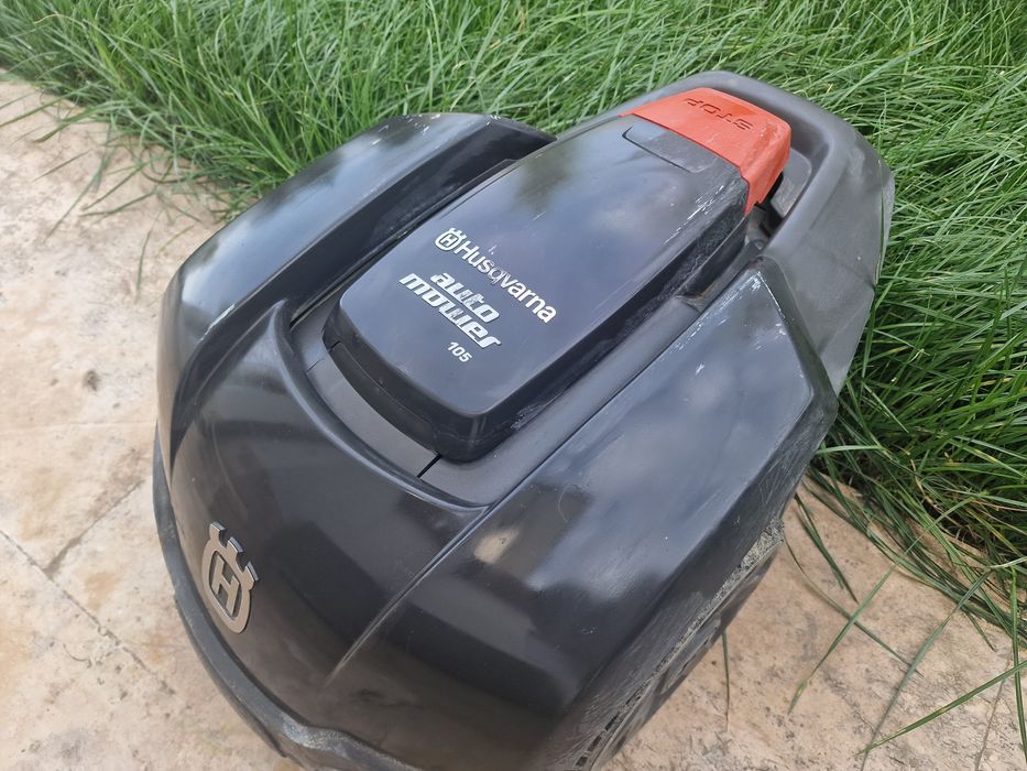 Robot tuns gazon Husqvarna Automower 105