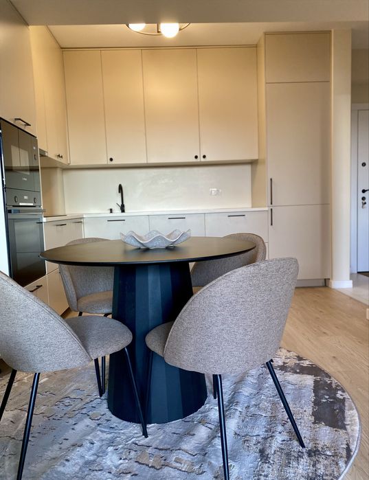 De Inchiriat :Apartament Premium cu 3 camere in Complexul Urbana 3 Oradea cu loc de parcare inclus