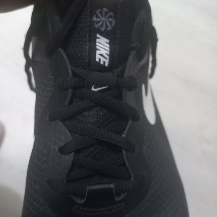 Продам кроссовки Nike 44р.