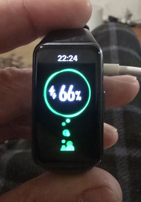 Фитнес браслет HUAWEI Band 6