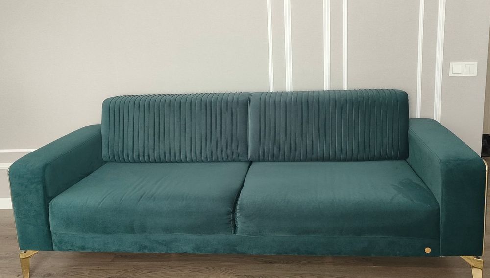 Продам диван гостевой.