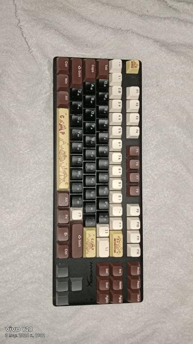 Клавиатура HYPER X б/у без коробки красные свитчи