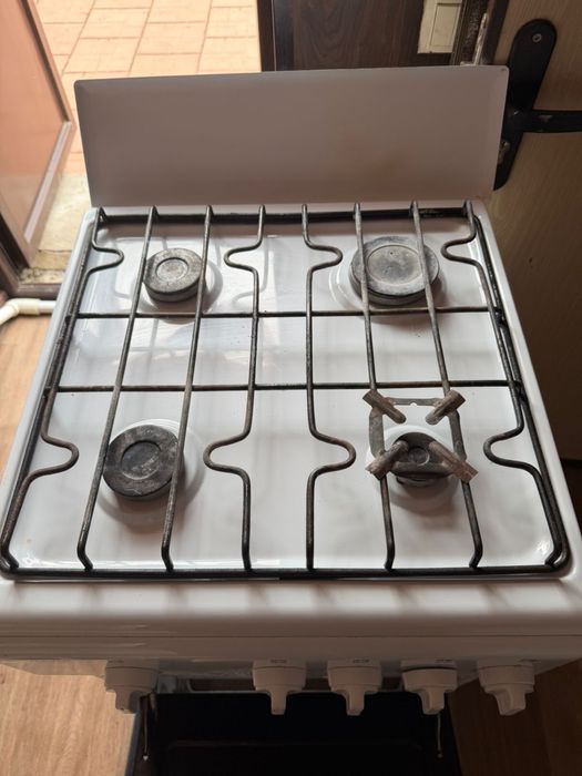 Срочно продам газ плиту