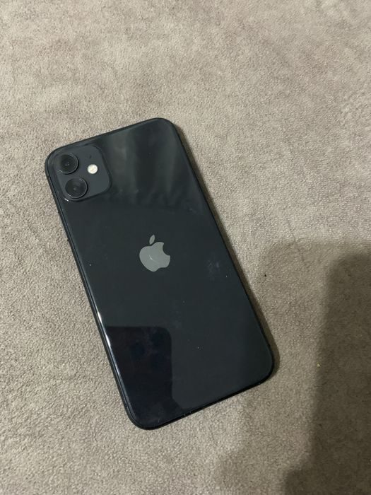 iPhone 11 64 gb.