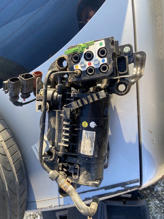 Компресор въздушно окачване VW Phaeton