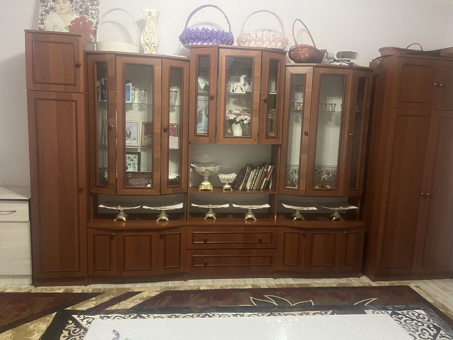 Продам стенка цена догавримся
