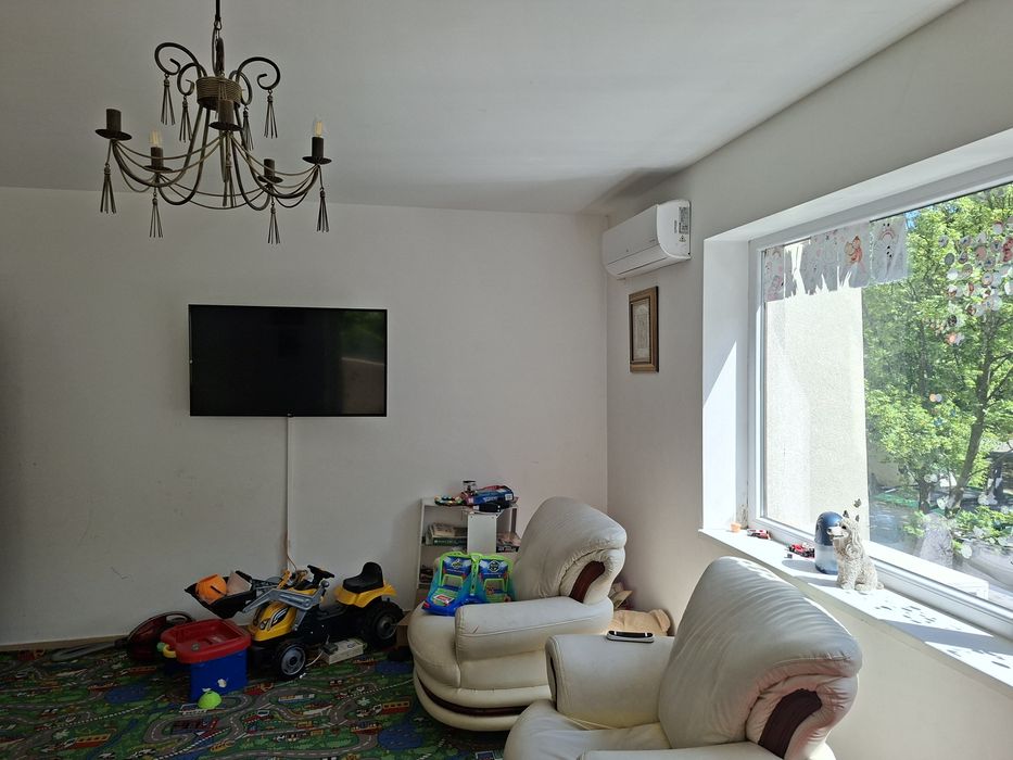 Vand apartament 4 camere