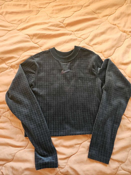 Къса блузка на nike