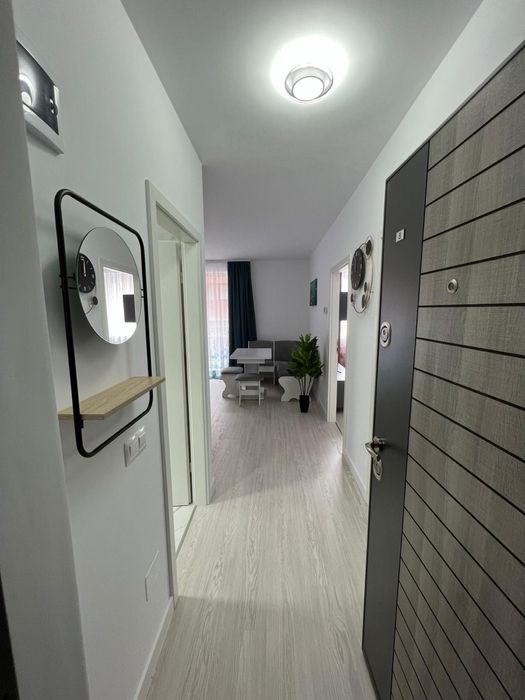 Inchiriez apartament