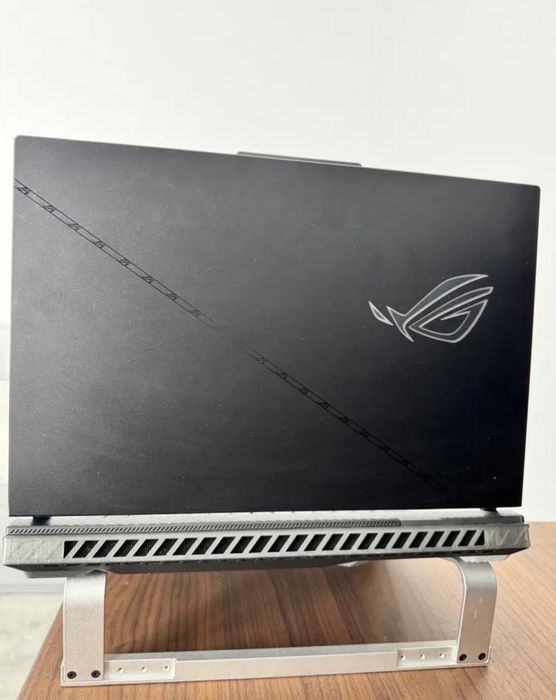 Лаптоп Asus ROG Strix G16