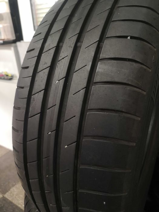 4бр 215/60/16 GOODYEAR 7мм грайфер дот:4719г - - -