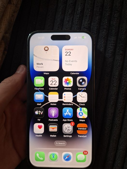 Продавам айфон 14 pro deep purple