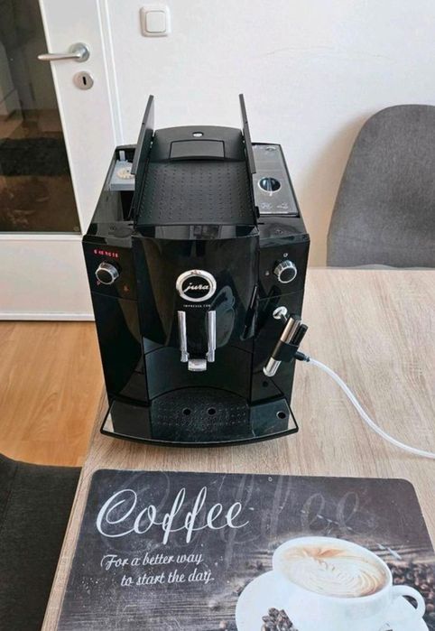 JURA IMPRESSA C60 Espressor Automat Boabe
Made in Switz