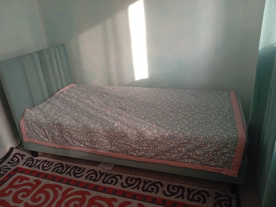 Кровать односпальная