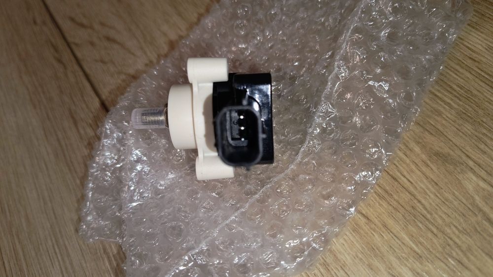 Senzor nivel faruri Honda Mazda Toyota Subaru